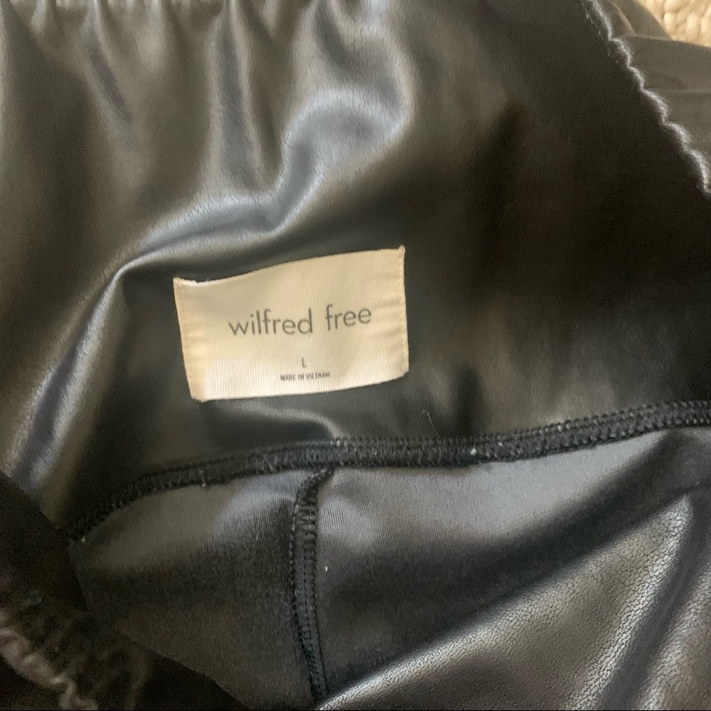 Aritzia Wilfred Free Daria Faux Leather Legging Pant - Picture 6 of 11